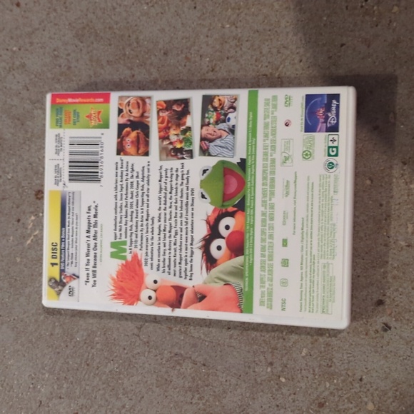 Disney The Muppets DVD - Picture 2 of 3